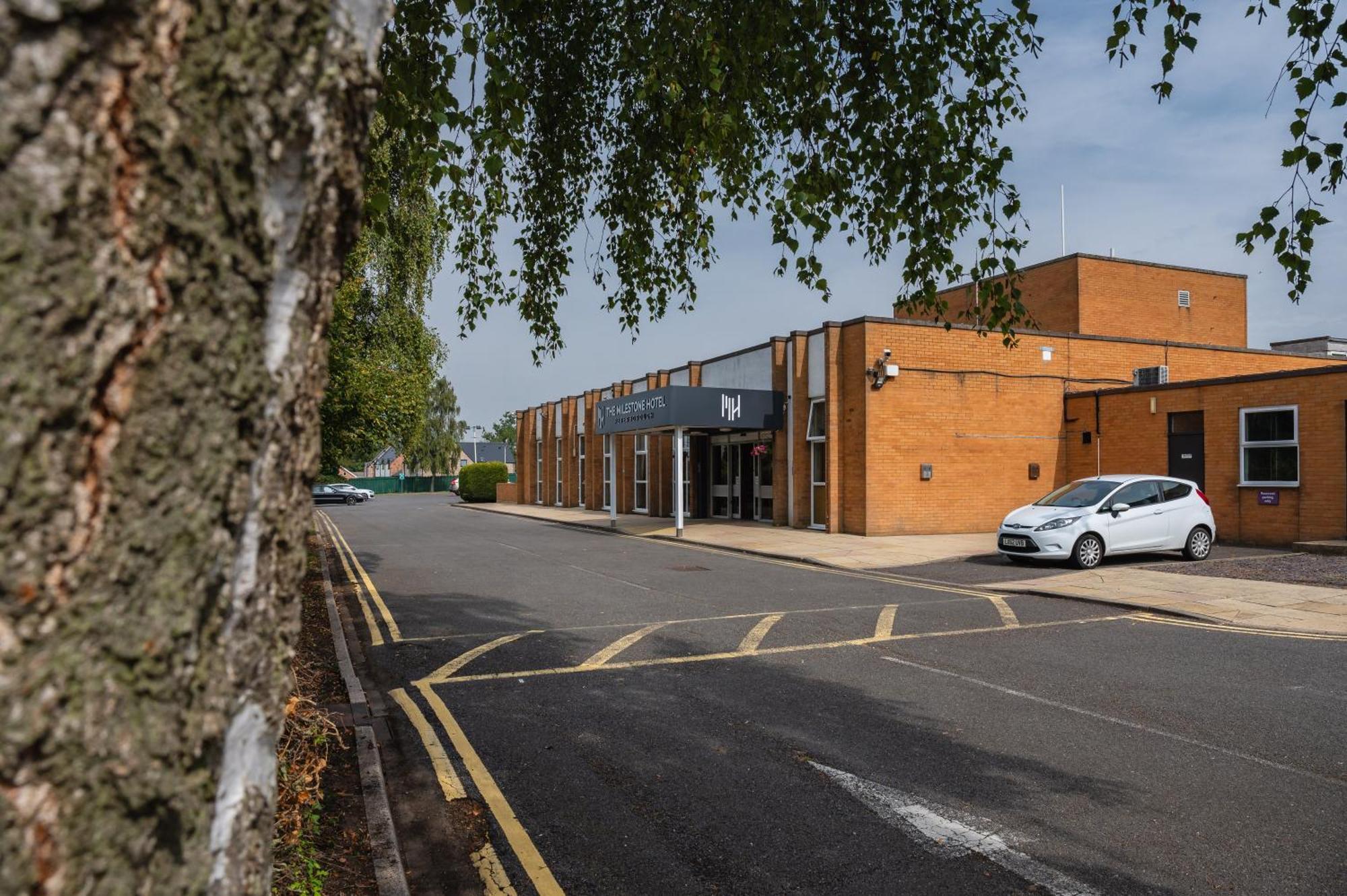 Milestone Peterborough Hotel A1M, Sure Hotel Collection By Best Western Stilton Exterior foto