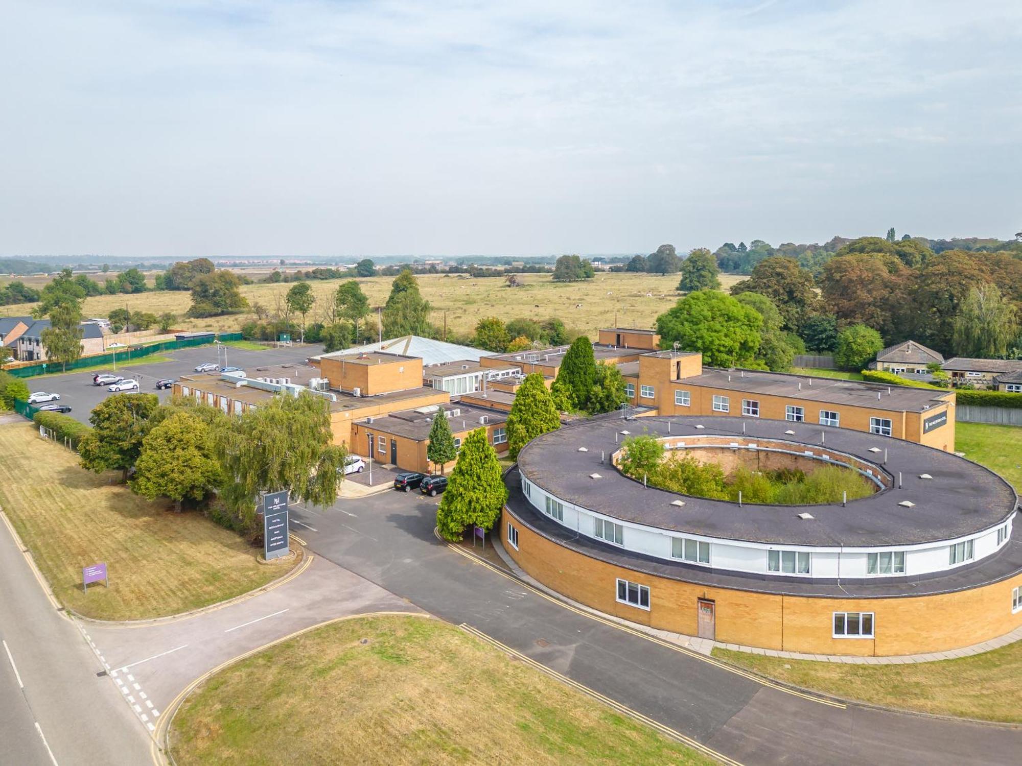 Milestone Peterborough Hotel A1M, Sure Hotel Collection By Best Western Stilton Exterior foto