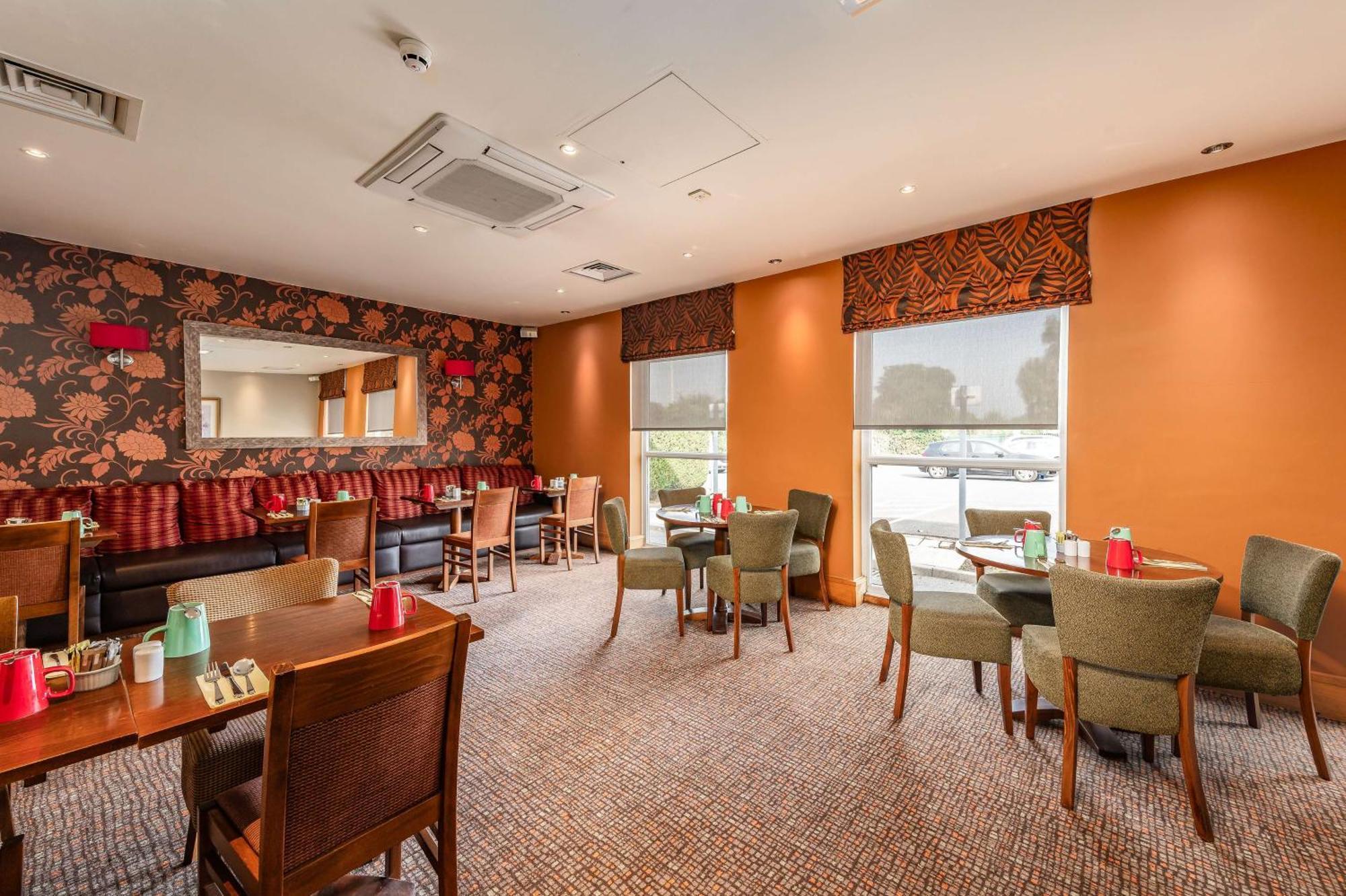 Milestone Peterborough Hotel A1M, Sure Hotel Collection By Best Western Stilton Exterior foto